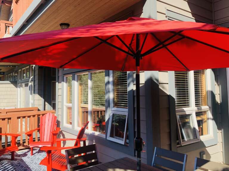 Wolf Lake 4 Amenities, Availability & Rates